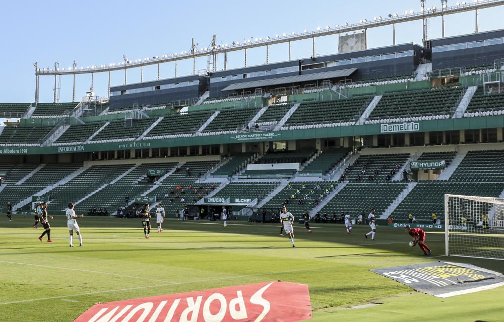 Los franjiverdes no pasan del empate frente a un Extremadura que fue mejor en muchos momentos del partido.