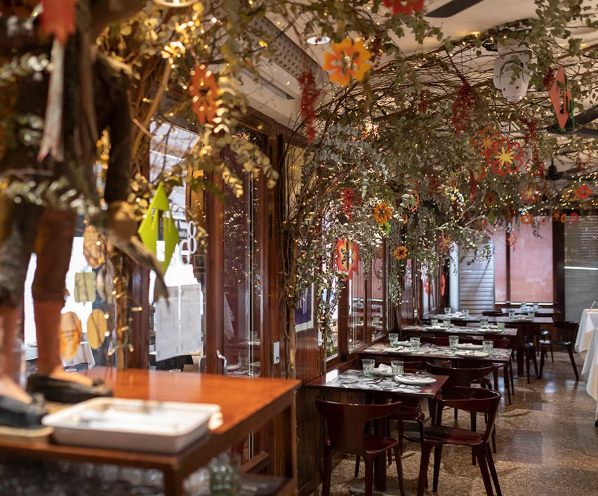 Interior de La Tropical