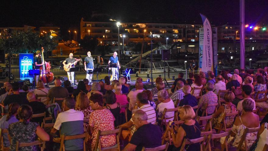 El Concert de Música en Viu reuneix més de 150 persones al Club Nàutic l’Escala