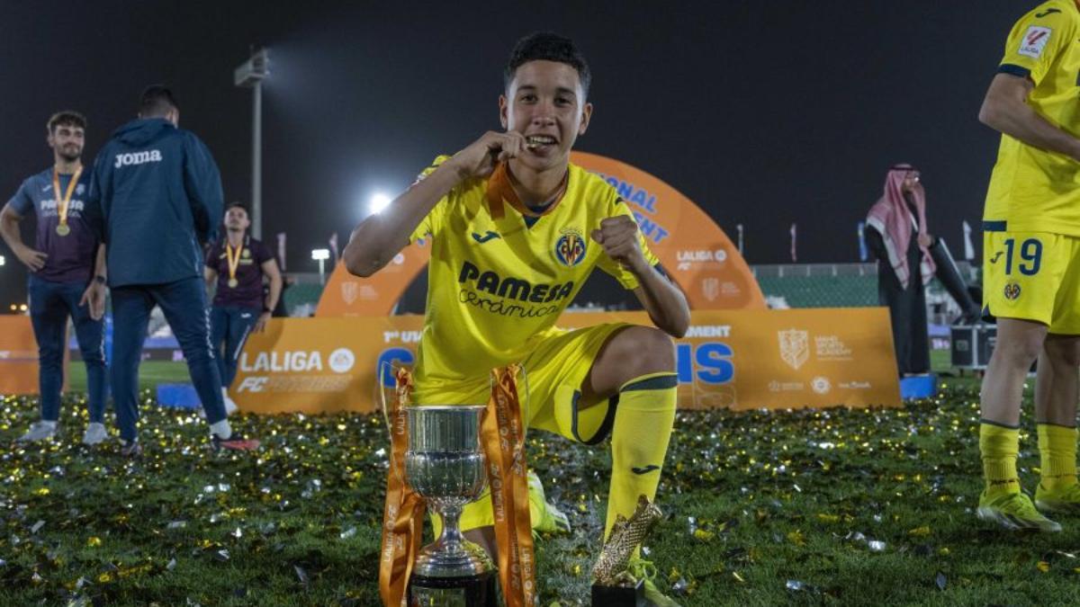 Gabi Duarte, máximo goleador de LaLiga Futures, atiende a los medios