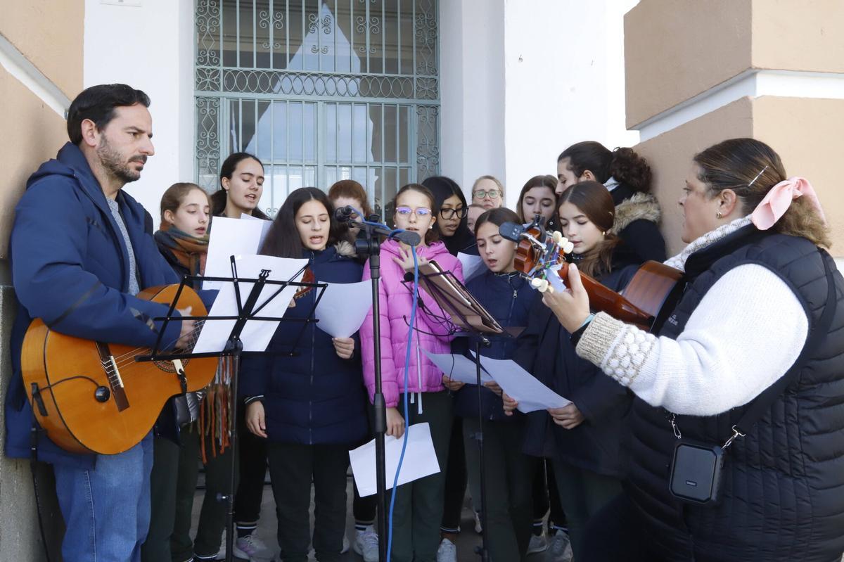 La comunidad educativa del Virgen del Carmen celebra a San Juan de la Cruz