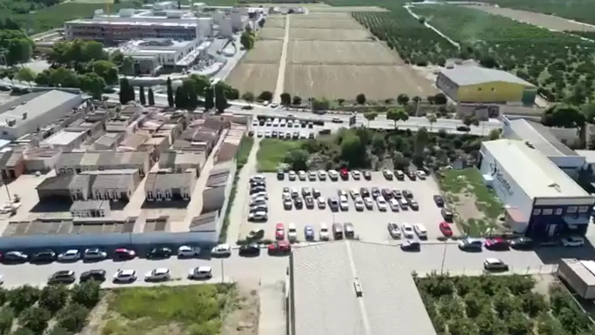 El parking provisional del Hospital Vega Baja levanta polvareda