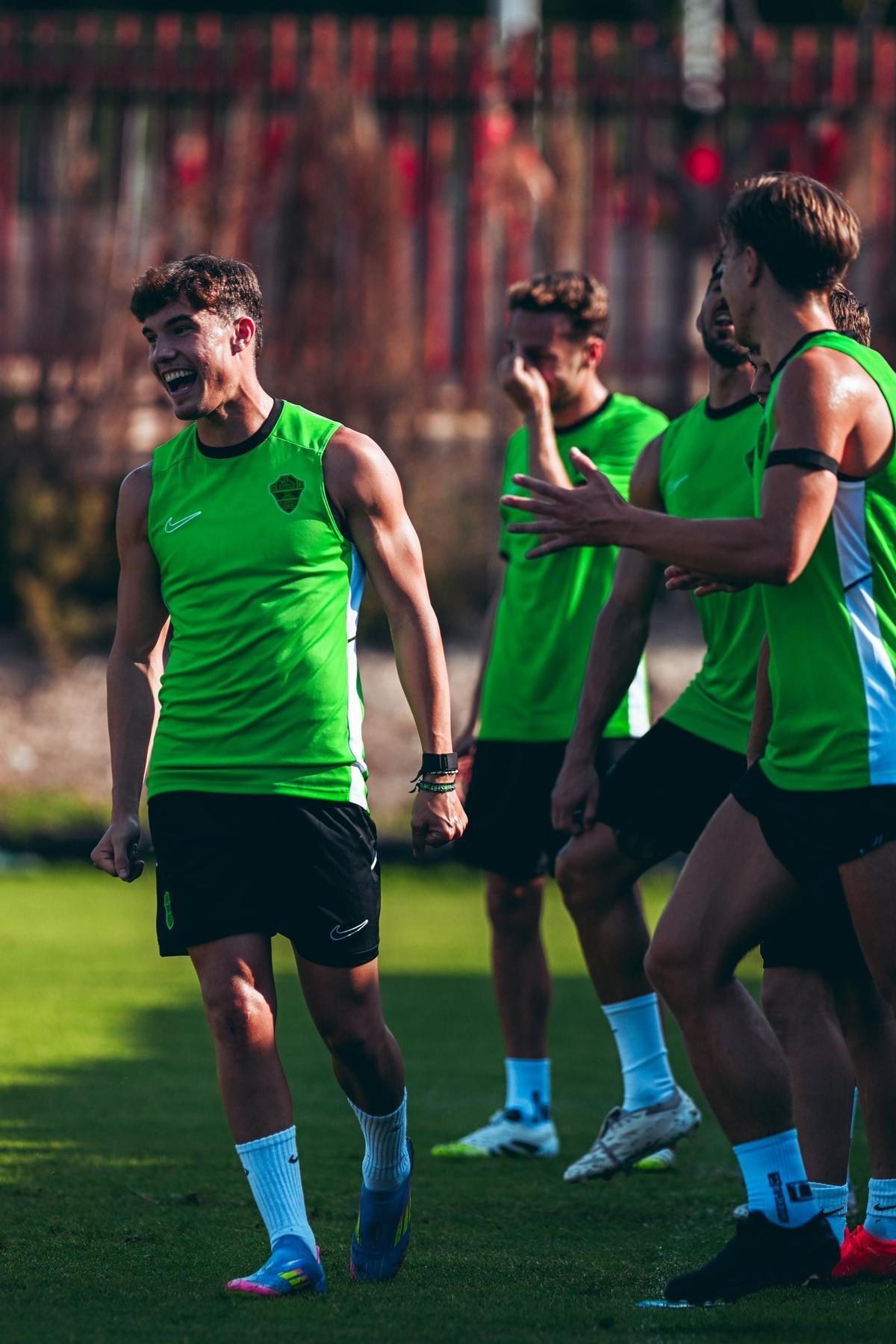 Yago de Santiago sonríe durante un entrenamiento en el Díez Iborra.