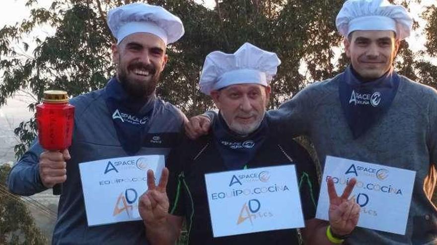 Los tres cocineros de Aspace corren 11 kilómetros por solidaridad