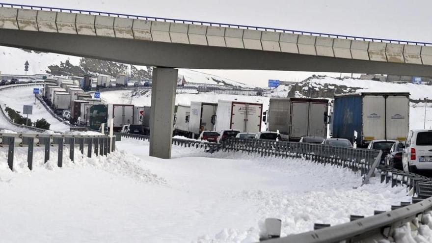 Restablecidos trenes y circulación por carreteras tras el temporal