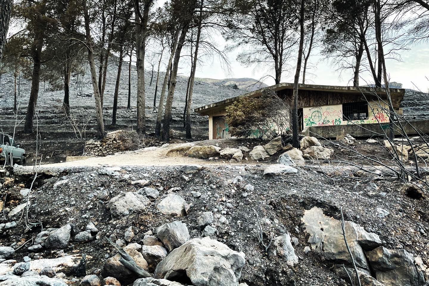 Impresionantes imágenes del incendio de la Safor desde Llocnou de Sant Jeroni