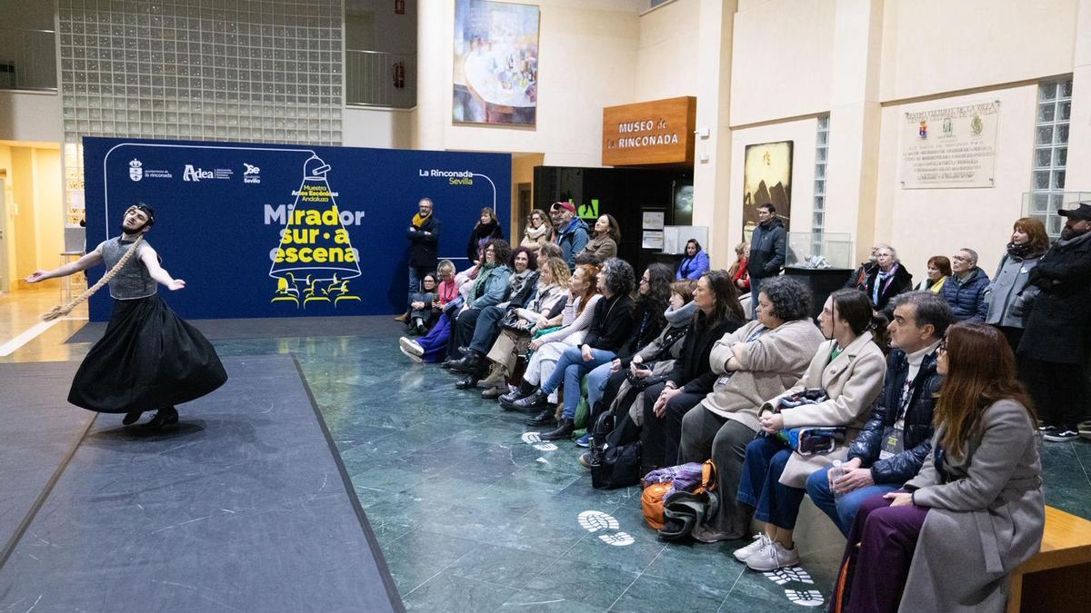 Uno de los talleres de 'Mirador en escena', celebrado esta semana en La Rinconada.