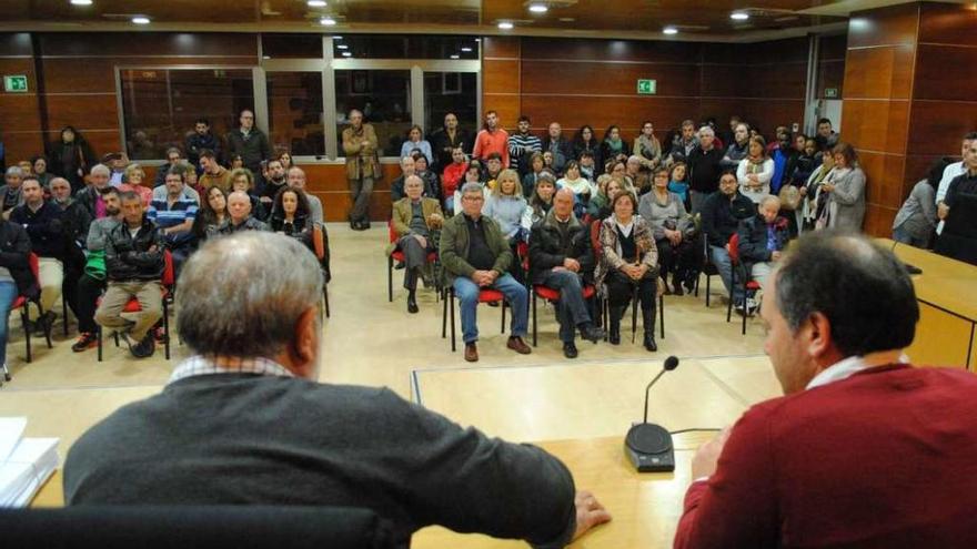 Sacristán y Rioboo, durante un acto en el salón del plenos del Ayuntamiento.