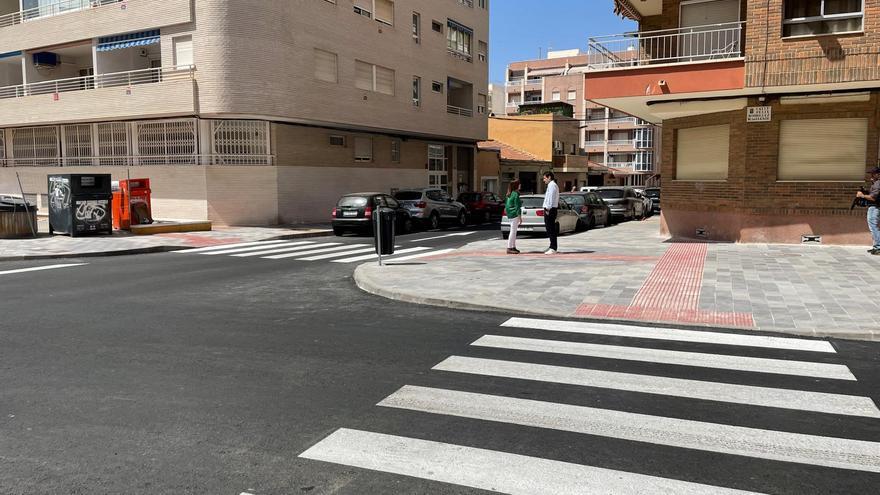 Reurbanización de la calle Caballero de Rodas de Torrevieja en el tramo entre Apolo y Galeón