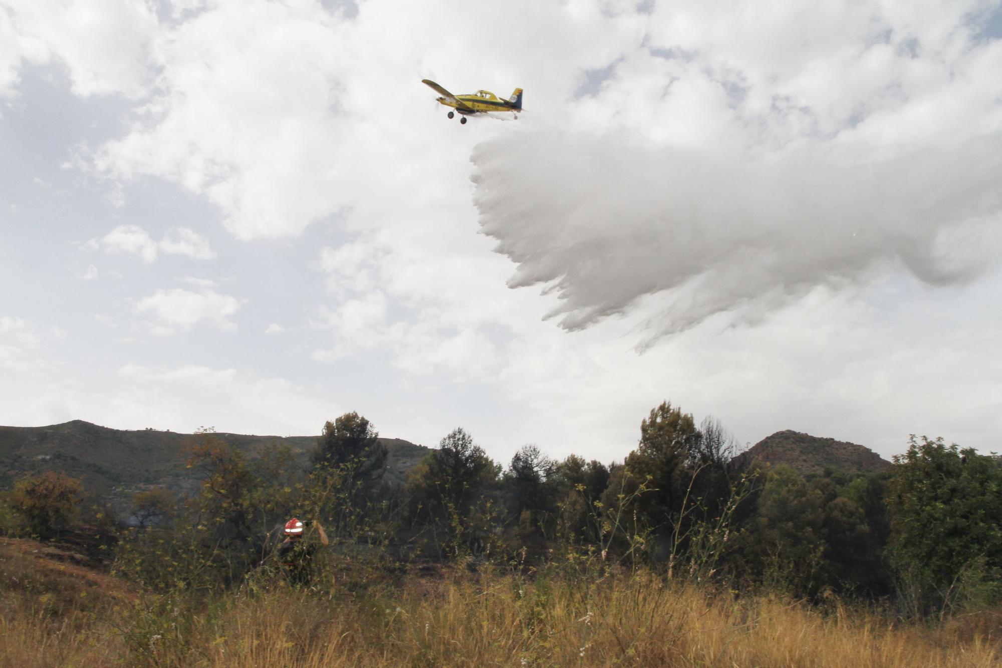 Incendio en el barranc de l'Horteta de la Vall