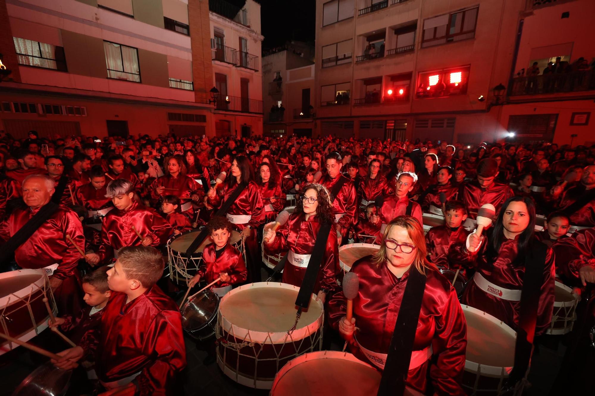 Las imágenes de la rompida de la hora en Almassora con Marcelino como protagonista