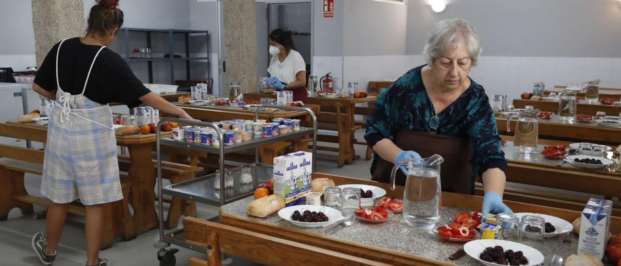 La inflación vuelve a llenar los comedores sociales vigueses - Faro de Vigo