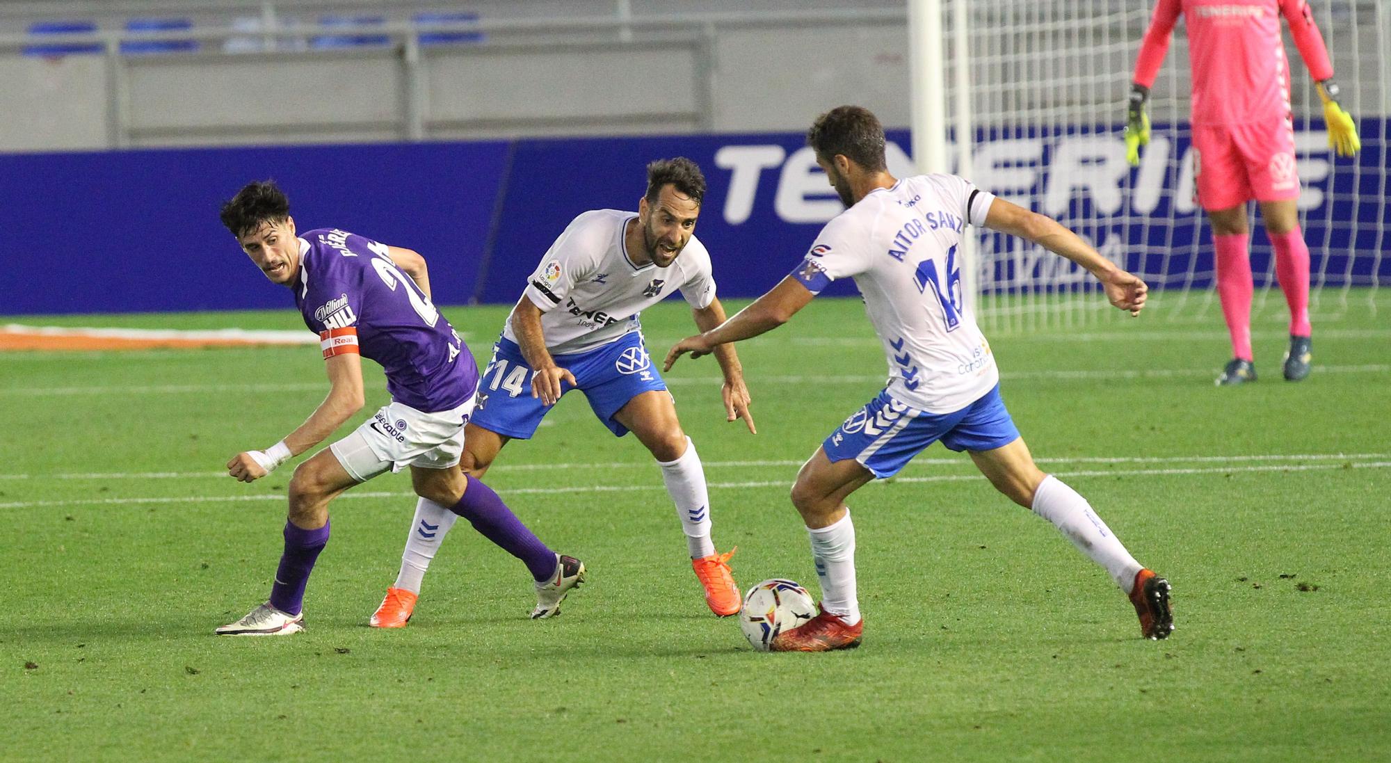 Las imágenes del partido entre el Tenerife y el Sporting (1-0)