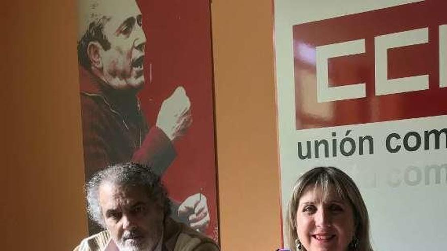 José Luis Sánchez Cuenya y Esther Barbón, ayer.