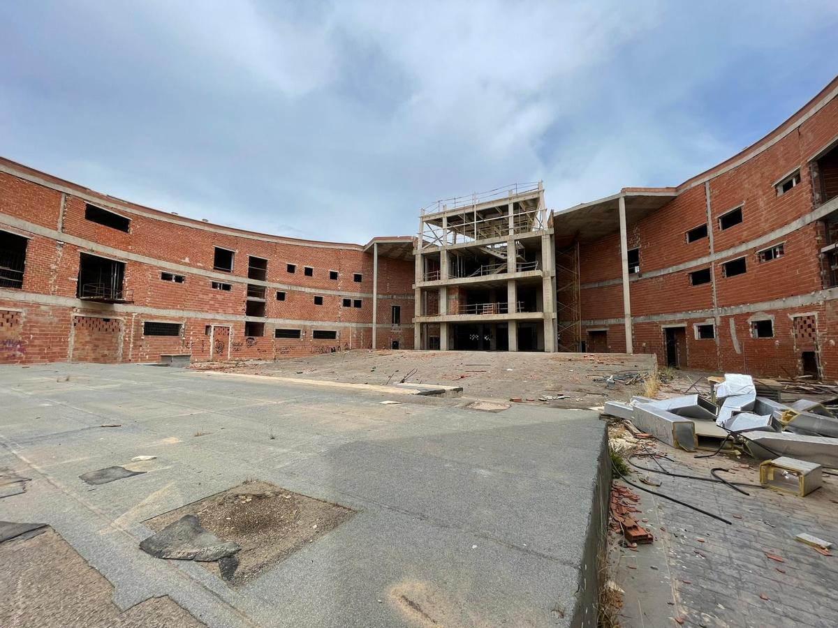 Aspecto interior del edificio. Todo el inmueble sobre la rasante será demolido