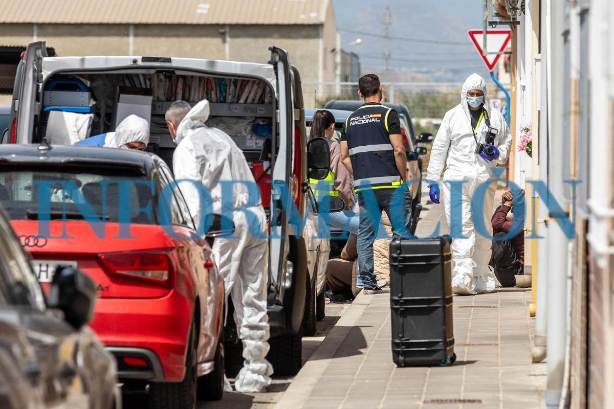 Detenido un empleado de Jesús Tavira y otras dos personas por matar y enterrar al empresario en Alicante Detenido un empleado de Jesús Tavira y otras dos personas por matar y enterrar al empresario en Alicante