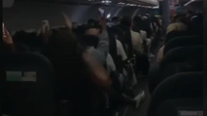 Un vuelo de pesadilla entre Luton e Ibiza