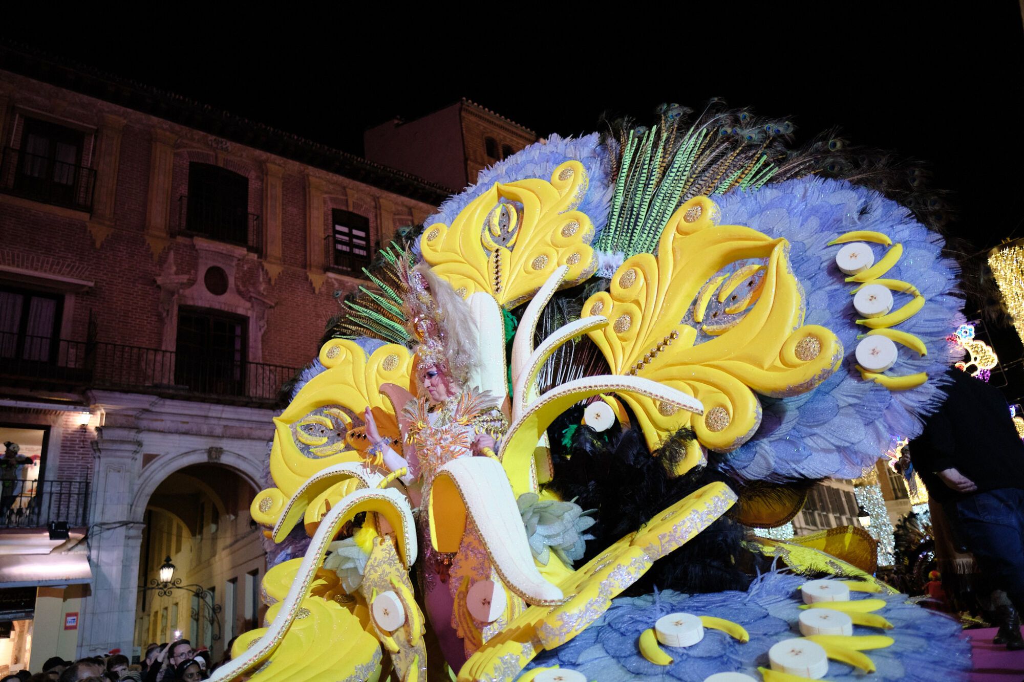 Elección del Dios Momo y la Diosa del Carnaval de Málaga 2025 en la plaza de la Constitución