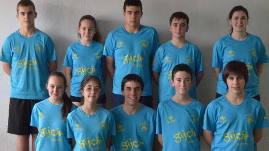 Componentes del Club Bádminton Astures.