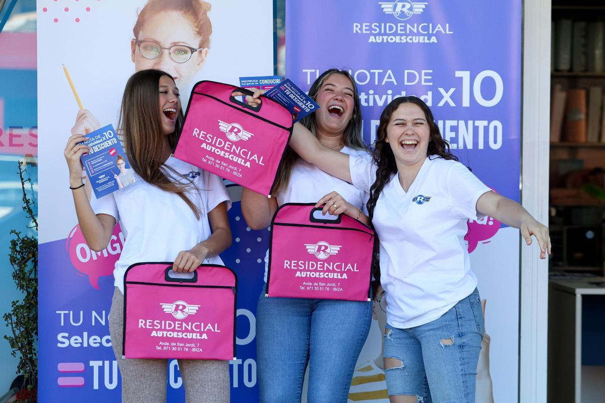 Autoescuela Residencial cuenta un descuento especial para los alumnos que aprueben selectividad.