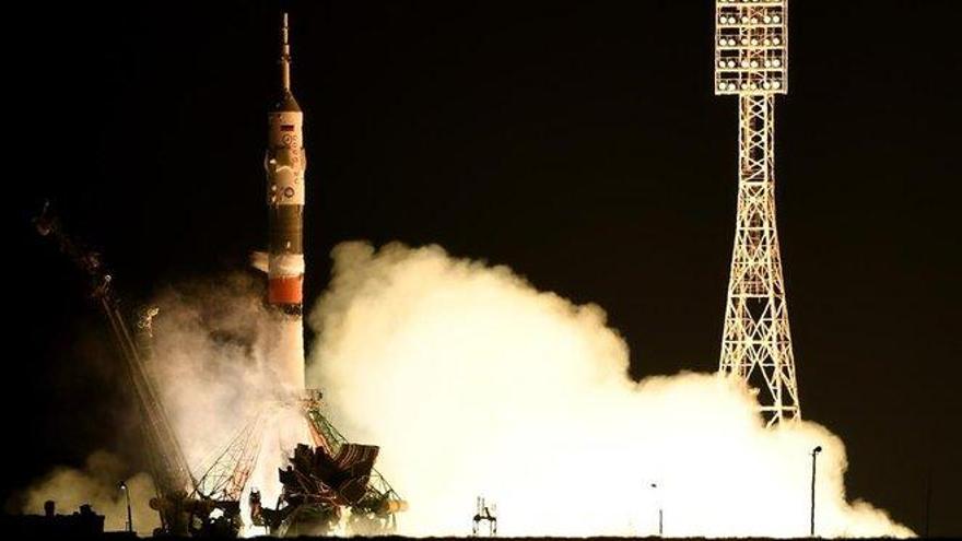 La nave rusa Soyuz no logra acoplarse a estación espacial