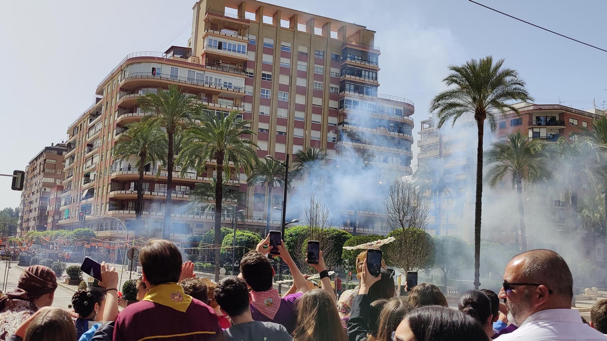 La 'mascletà' del 14 de marzo de Alzira en imágenes