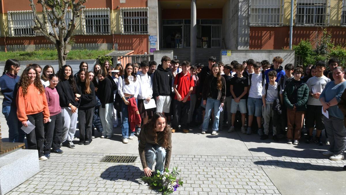 O acto homenaxe no Instituto Zalaeta a Clemente Juan de la Cruz