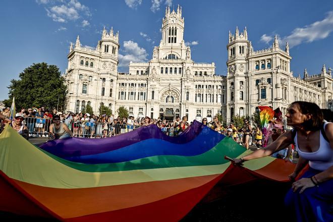 La manifestación del Orgullo LGTBIQ+ 2026 de Madrid, en imágenes