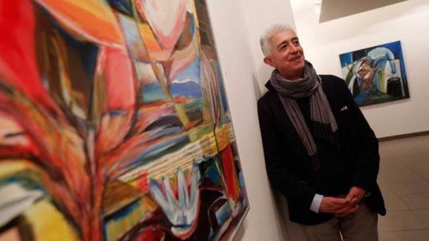 El artista Fernando Díaz expone una colección de pintura en Amaga