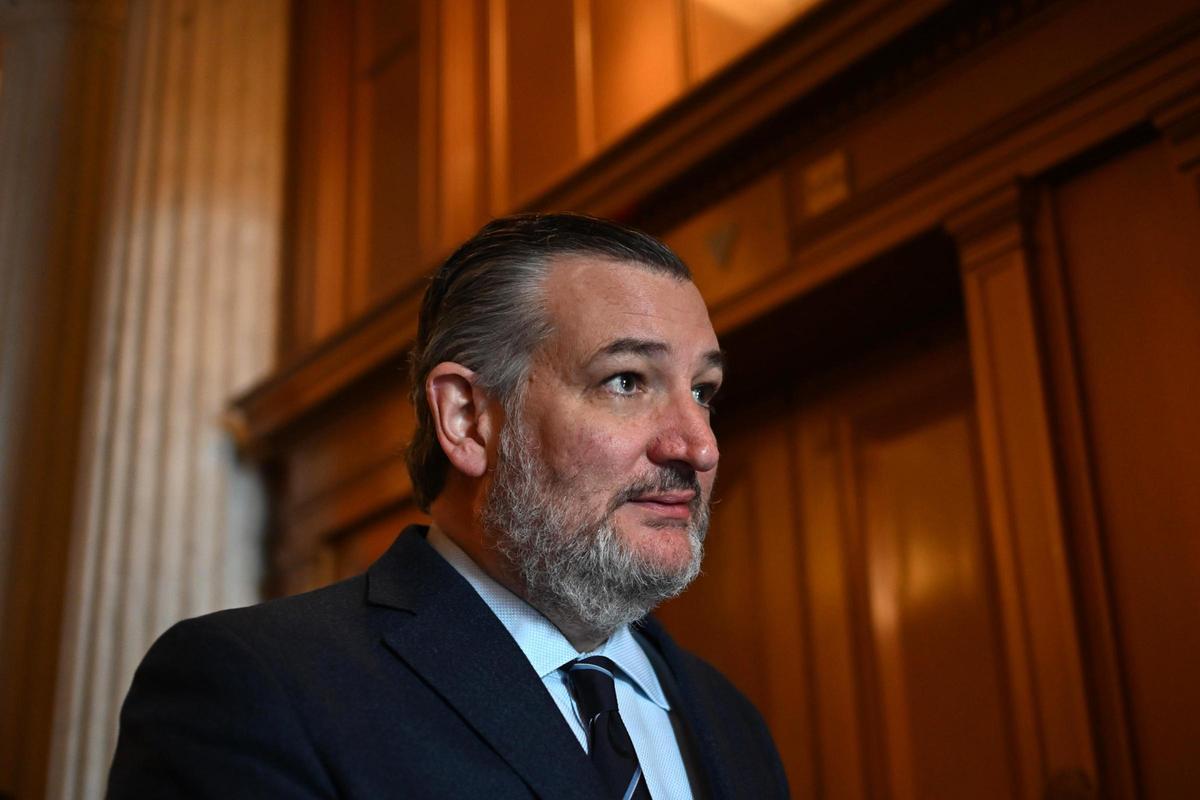 El republicano Ted Cruz advierte que podrían "lamentar" haber censurado el show de Kimmel