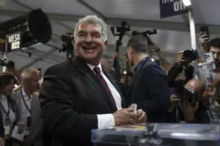 Laporta se abre en canal: infancia turbulenta, mili dura y su última etapa al frente del Barça