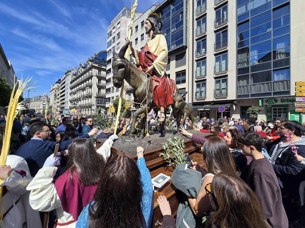 La procesión de la Borriquita de Vigo este Domingo de Ramos, en imágenes