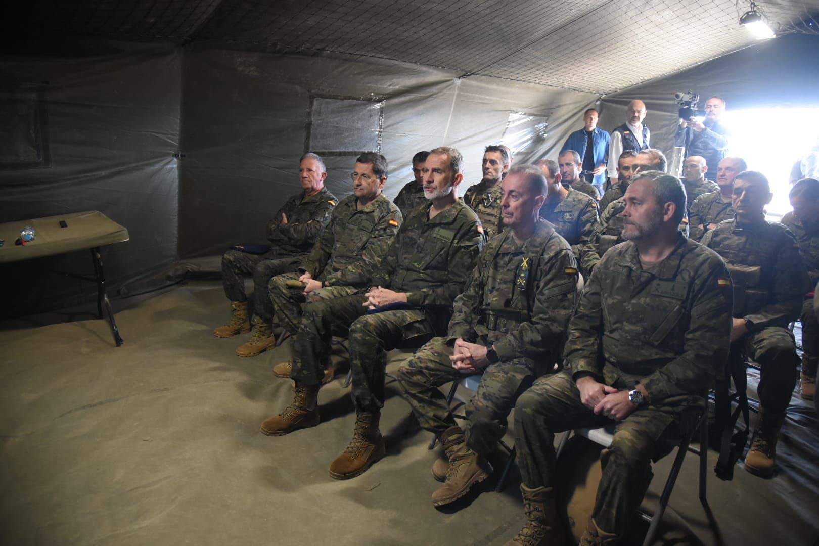 FOTOGALERÍA | Visita de Felipe VI a las maniobras militares de la OTAN en San Gregorio