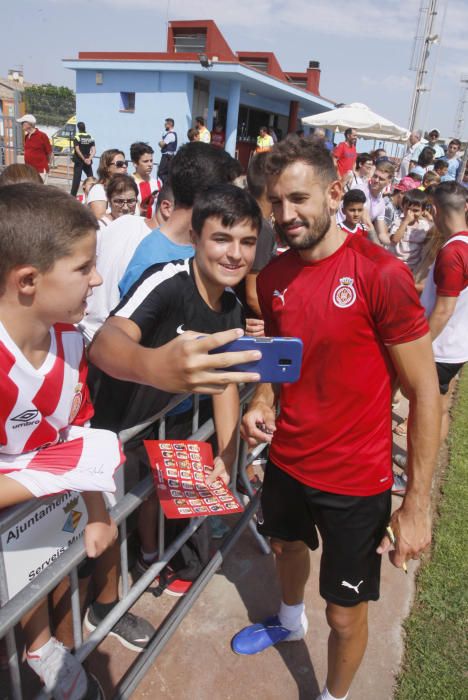 Entrenament de portes obertes del Girona FC a l'Escala