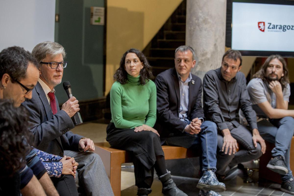 Rendición de cuentas y balance de legislatura de Santisteve, junto a Cubero, Giner, Rivarés, Muñoz e Híjar.