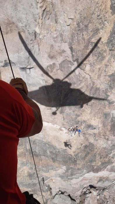 Rescate de unos montañistas en Ayacata