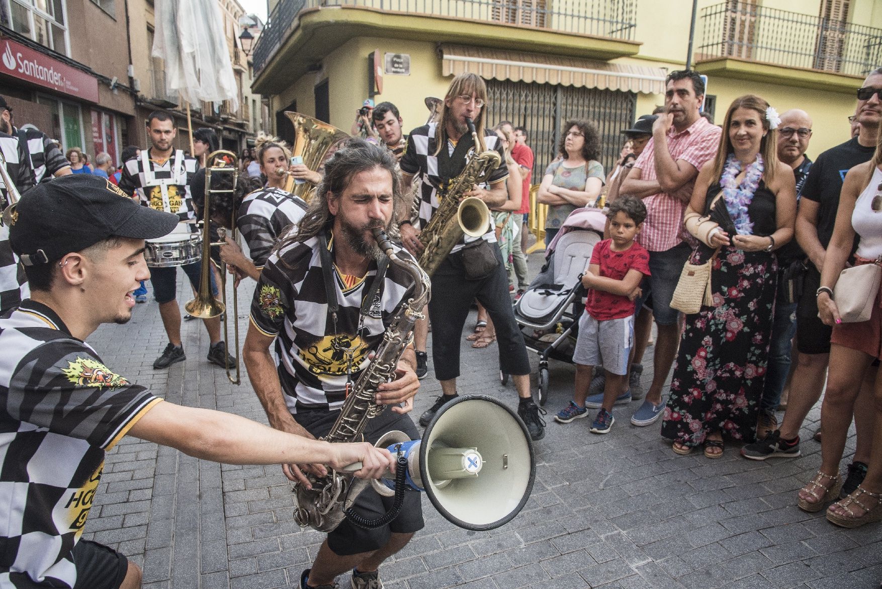 EN FOTOS | Així va ser la rua del Carnaval d'Estiu de Sallent
