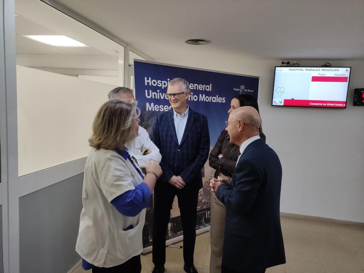 El consejero de Salud, Juan José Pedreño, durante la inauguración del laboratorio