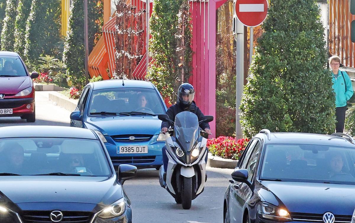 La DGT avisa a los motoristas de esta norma para "evitar conflictos".