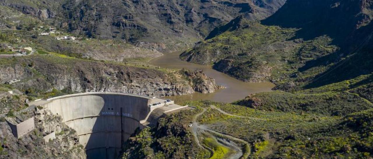 Imagen de la presa de Soria, entre los municipios de San Bartolomé de Tirajana, Mogán y Tejeda. | | LP/DLP