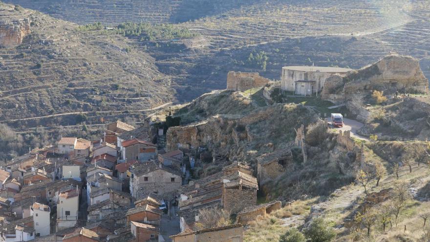 La Lista Roja del Patrimonio incluye el castillo de Ademuz y el molino de Vallanca