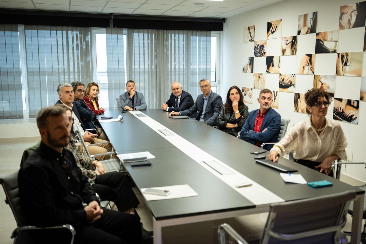 Visita al departamento de atención telefónica de Santa Cruz Visita al departamento de atención telefónica de Santa Cruz