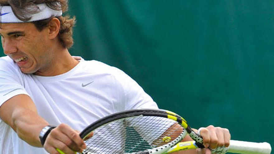 Rafa Nadal durante un entrenamiento en Londres.