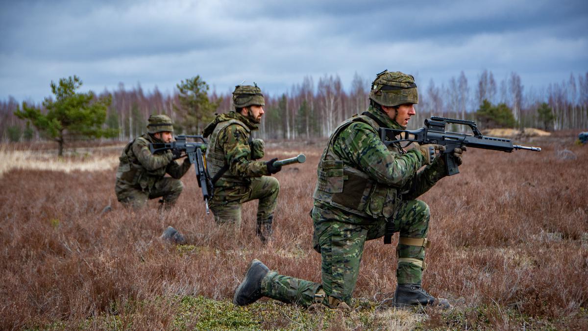 Soldados de la BRI X con base en Cerro Muriano, durante su anterior despliegue en Letonia, en el 2020.