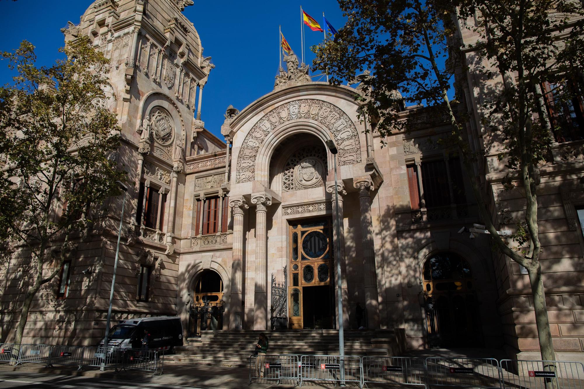 Fachada del Palacio de Justicia de Barcelona, sede del TSJC y de la Audiencia de Barcelona.