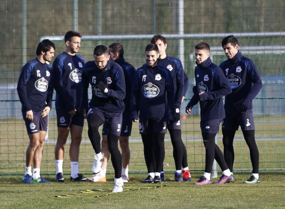 Rubén, Álex Bergantiños y Borja Valle se quedan fuera por decisión técnica.