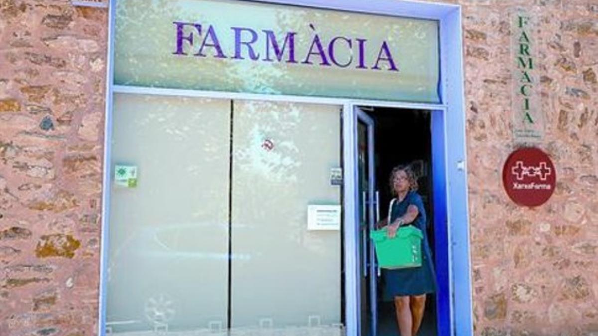 El cierre amenaza a una de cada diez farmacias catalanas_MEDIA_1