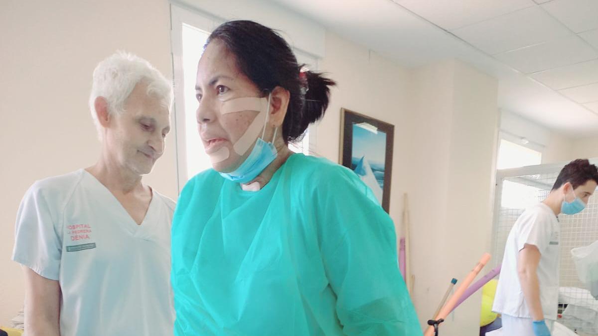 La vecina de Benifairó durante la rehabilitación.
