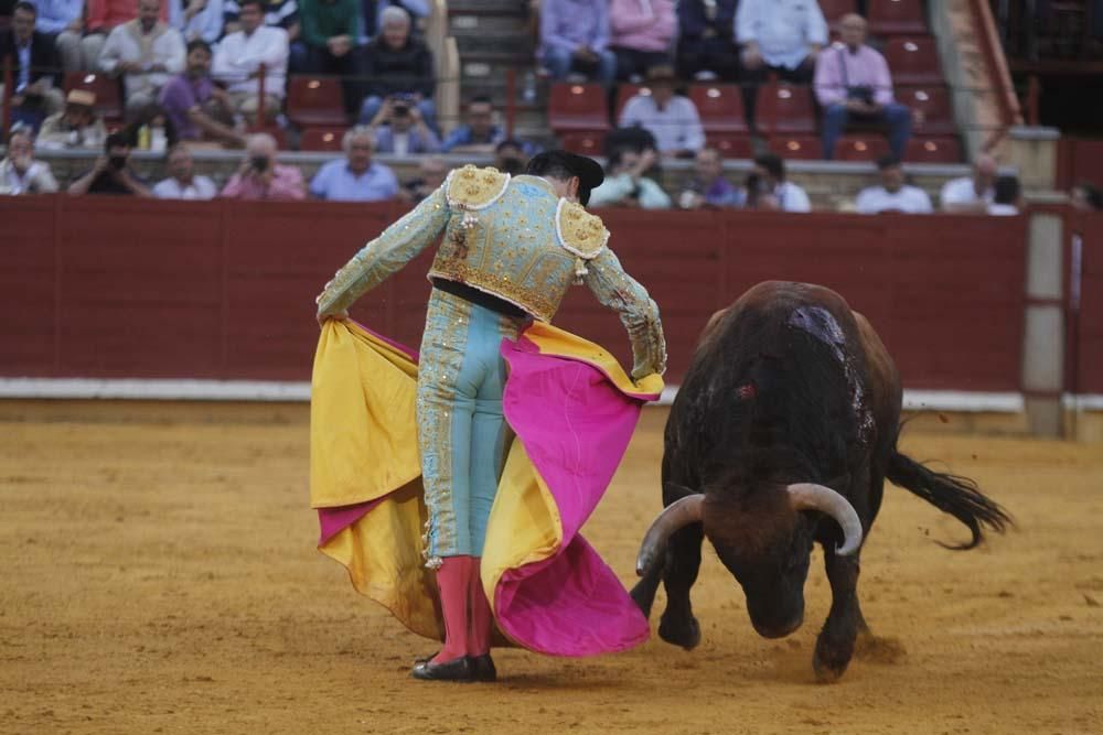 Orejas para Ponce y Marín