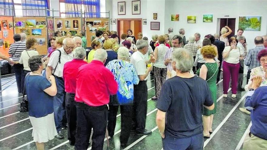 Baja el número de niños en Castellón y aumenta el de mayores de 90 años